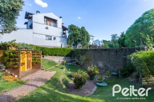 Terreno em condomínio à venda com 276m², no bairro Vila Nova em Porto Alegre