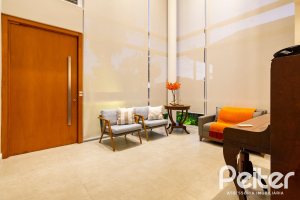 Casa em Condomínio à venda com 308m², 3 dormitórios, 3 suítes, 2 vagas, no bairro Alphaville em PORTO ALEGRE