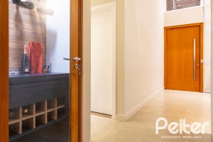 Casa em Condomínio à venda com 308m², 3 dormitórios, 3 suítes, 2 vagas, no bairro Alphaville em PORTO ALEGRE