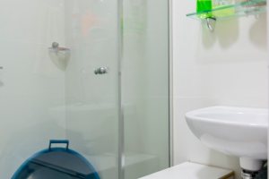 Casa em Condomínio à venda com 308m², 3 dormitórios, 3 suítes, 2 vagas, no bairro Alphaville em PORTO ALEGRE