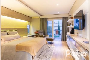 Casa em Condomínio à venda com 308m², 3 dormitórios, 3 suítes, 2 vagas, no bairro Alphaville em PORTO ALEGRE