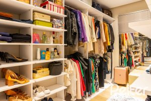 Casa em Condomínio à venda com 308m², 3 dormitórios, 3 suítes, 2 vagas, no bairro Alphaville em PORTO ALEGRE