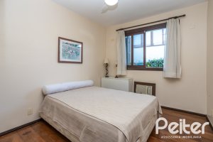 Casa em Condomínio à venda com 280m², 4 dormitórios, 2 suítes, 5 vagas, no bairro Cavalhada em PORTO ALEGRE