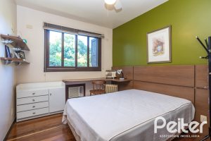 Casa em Condomínio à venda com 280m², 4 dormitórios, 2 suítes, 5 vagas, no bairro Cavalhada em PORTO ALEGRE