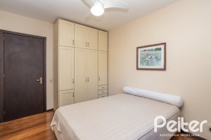 Casa em Condomínio à venda com 280m², 4 dormitórios, 2 suítes, 5 vagas, no bairro Cavalhada em PORTO ALEGRE