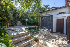 Casa em Condomínio à venda com 280m², 4 dormitórios, 2 suítes, 5 vagas, no bairro Cavalhada em PORTO ALEGRE