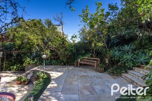 Casa em Condomínio à venda com 280m², 4 dormitórios, 2 suítes, 5 vagas, no bairro Cavalhada em PORTO ALEGRE