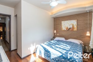 Casa em Condomínio à venda com 280m², 4 dormitórios, 2 suítes, 5 vagas, no bairro Cavalhada em PORTO ALEGRE