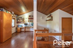 Casa em Condomínio à venda com 175m², 3 dormitórios, 1 suíte, 2 vagas, no bairro Jardim Isabel em Porto Alegre