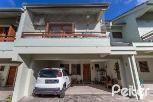 Casa em Condomínio à venda com 175m², 3 dormitórios, 1 suíte, 2 vagas, no bairro Jardim Isabel em Porto Alegre