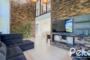 Casa em Condomínio à venda com 385m², 4 dormitórios, 4 suítes, 4 vagas, no bairro Terra Ville em PORTO ALEGRE