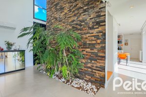 Casa em Condomínio à venda com 385m², 4 dormitórios, 4 suítes, 4 vagas, no bairro Terra Ville em PORTO ALEGRE