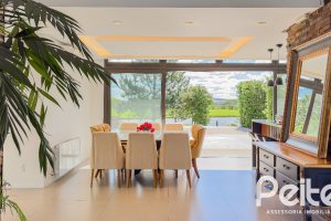 Casa em Condomínio à venda com 385m², 4 dormitórios, 4 suítes, 4 vagas, no bairro Terra Ville em PORTO ALEGRE