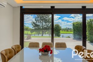 Casa em Condomínio à venda com 385m², 4 dormitórios, 4 suítes, 4 vagas, no bairro Terra Ville em PORTO ALEGRE