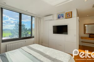 Casa em Condomínio à venda com 385m², 4 dormitórios, 4 suítes, 4 vagas, no bairro Terra Ville em PORTO ALEGRE