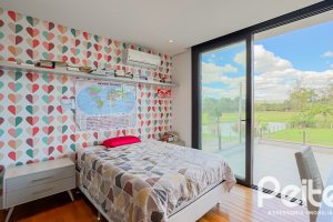 Casa em Condomínio à venda com 385m², 4 dormitórios, 4 suítes, 4 vagas, no bairro Terra Ville em PORTO ALEGRE