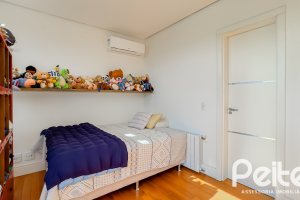 Casa em Condomínio à venda com 385m², 4 dormitórios, 4 suítes, 4 vagas, no bairro Terra Ville em PORTO ALEGRE