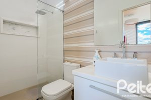 Casa em Condomínio à venda com 385m², 4 dormitórios, 4 suítes, 4 vagas, no bairro Terra Ville em PORTO ALEGRE