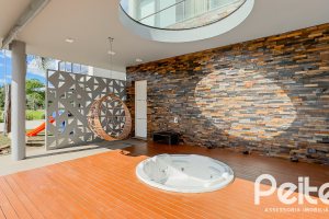 Casa em Condomínio à venda com 385m², 4 dormitórios, 4 suítes, 4 vagas, no bairro Terra Ville em PORTO ALEGRE