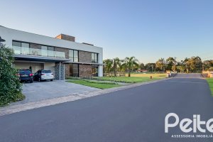 Casa em Condomínio à venda com 385m², 4 dormitórios, 4 suítes, 4 vagas, no bairro Terra Ville em PORTO ALEGRE
