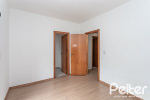 Casa em Condomínio à venda com 96m², 3 dormitórios, 1 suíte, 2 vagas, no bairro Tristeza em Porto Alegre