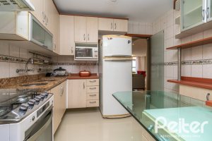 Casa em Condomínio à venda com 204m², 4 dormitórios, 1 suíte, 3 vagas, no bairro Tristeza em Porto Alegre