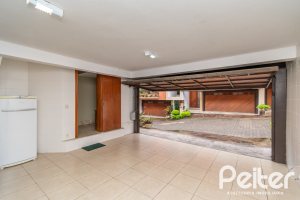 Casa em Condomínio à venda com 204m², 4 dormitórios, 1 suíte, 3 vagas, no bairro Tristeza em Porto Alegre