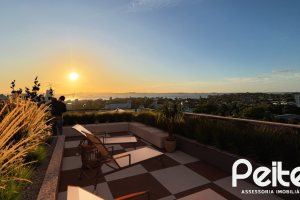 Apartamento à venda com 92m², 3 dormitórios, 1 suíte, 2 vagas, no bairro Tristeza em Porto Alegre