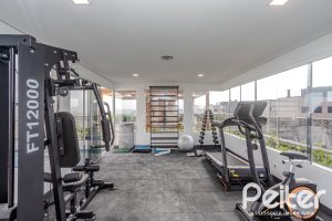 Apartamento à venda com 92m², 3 dormitórios, 1 suíte, 2 vagas, no bairro Tristeza em Porto Alegre