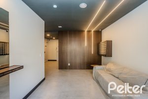 Apartamento à venda com 92m², 3 dormitórios, 1 suíte, 2 vagas, no bairro Tristeza em Porto Alegre