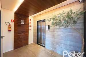 Apartamento à venda com 50m², 2 dormitórios, 1 vaga, no bairro Glória em Porto Alegre