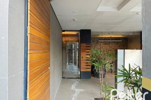 Apartamento à venda com 50m², 2 dormitórios, 1 vaga, no bairro Glória em Porto Alegre