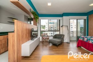 Apartamento à venda com 40m², 1 dormitório, 1 suíte, 1 vaga, no bairro Tristeza em PORTO ALEGRE