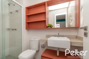 Apartamento à venda com 40m², 1 dormitório, 1 suíte, 1 vaga, no bairro Tristeza em PORTO ALEGRE