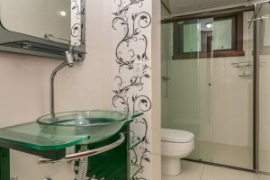 Apartamento à venda com 74m², 2 dormitórios, 1 vaga, no bairro Tristeza em Porto Alegre