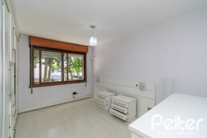 Apartamento à venda com 74m², 2 dormitórios, 1 vaga, no bairro Tristeza em Porto Alegre