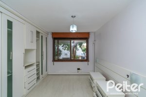 Apartamento à venda com 74m², 2 dormitórios, 1 vaga, no bairro Tristeza em Porto Alegre
