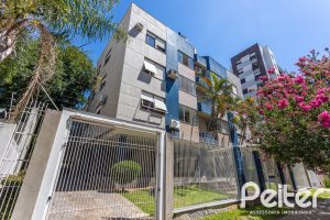 Apartamento à venda com 74m², 2 dormitórios, 1 vaga, no bairro Tristeza em Porto Alegre