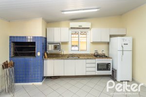 Apartamento à venda com 55m², 2 dormitórios, 1 vaga, no bairro Cavalhada em Porto Alegre