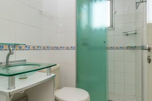 Apartamento à venda com 55m², 2 dormitórios, 1 vaga, no bairro Cavalhada em Porto Alegre