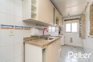 Apartamento à venda com 55m², 2 dormitórios, 1 vaga, no bairro Cavalhada em Porto Alegre