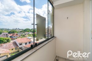 Apartamento à venda com 55m², 2 dormitórios, 1 vaga, no bairro Cavalhada em Porto Alegre