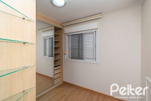 Apartamento à venda com 55m², 2 dormitórios, 1 vaga, no bairro Cavalhada em Porto Alegre