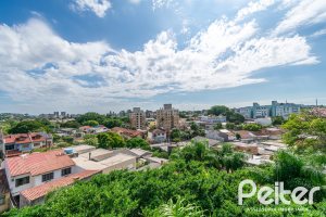 Apartamento à venda com 55m², 2 dormitórios, 1 vaga, no bairro Cavalhada em Porto Alegre