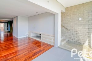 Cobertura à venda com 384m², 3 dormitórios, 3 suítes, 3 vagas, no bairro Tristeza em Porto Alegre
