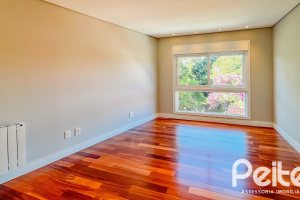 Cobertura à venda com 384m², 3 dormitórios, 3 suítes, 3 vagas, no bairro Tristeza em Porto Alegre