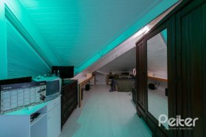 Casa à venda com 280m², 4 dormitórios, 2 suítes, 4 vagas, no bairro Vila Assuncao em Porto Alegre