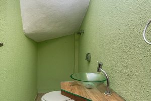 Casa à venda com 165m², 3 dormitórios, 1 suíte, 2 vagas, no bairro Ipanema em Porto Alegre