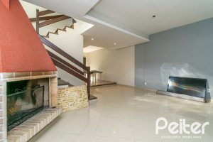 Casa à venda com 165m², 3 dormitórios, 1 suíte, 2 vagas, no bairro Ipanema em Porto Alegre