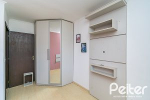 Casa à venda com 165m², 3 dormitórios, 1 suíte, 2 vagas, no bairro Ipanema em Porto Alegre